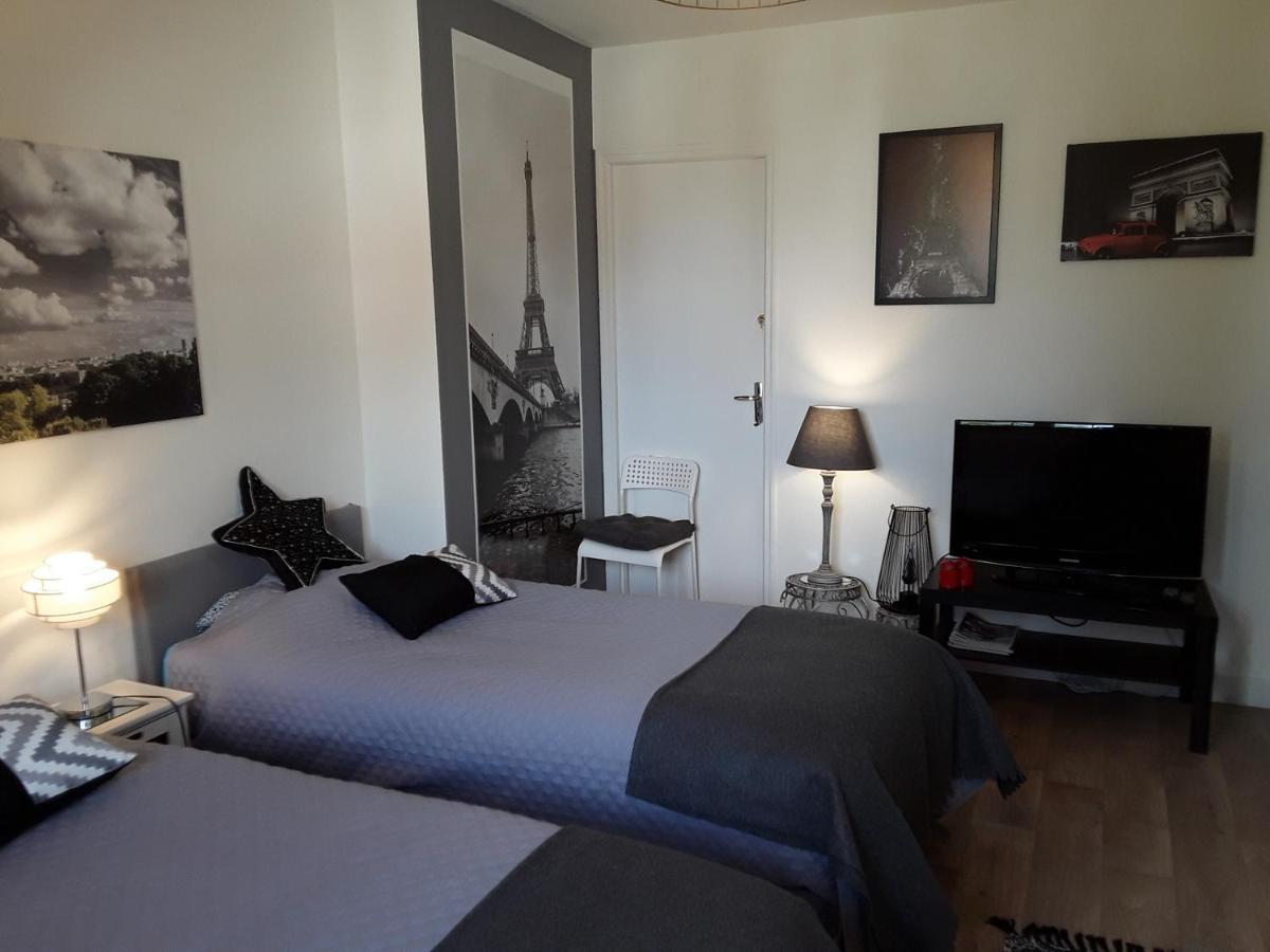 Clos Du Bourg Bed & Breakfast Saint-Cyr-en-Val Exterior photo
